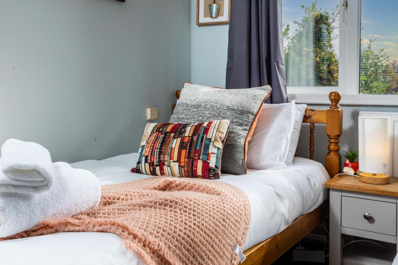 Perfect For Contractors - Canterbury - Free Parking - Ultra Wifi Esterno foto
